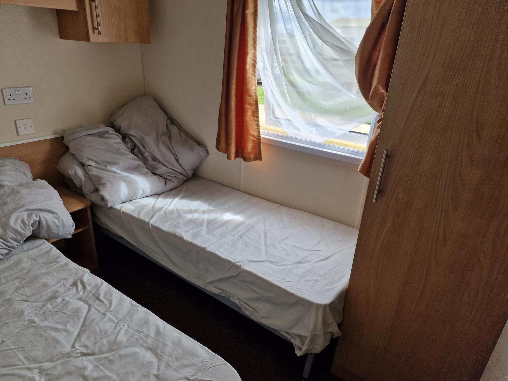 Plot 203 Paris Hotel Rhyl Ngoại thất bức ảnh